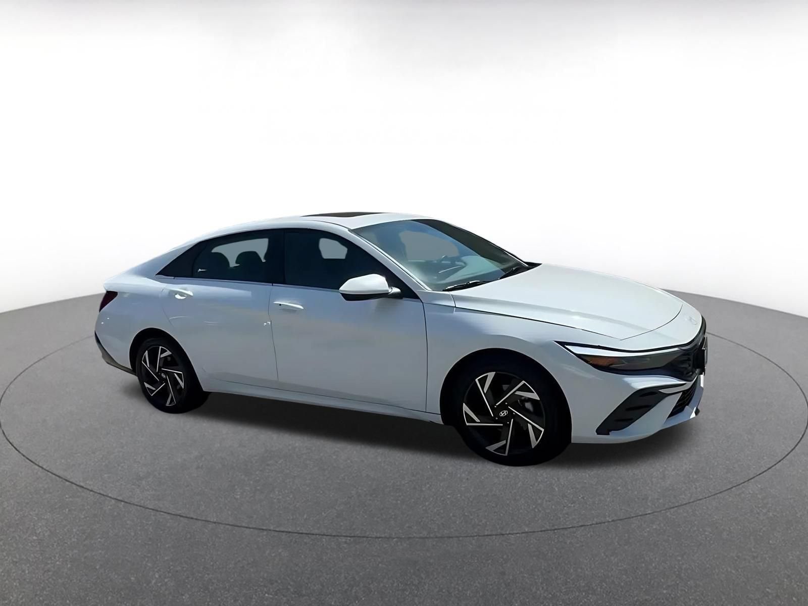 Thumbnail: 2025 Hyundai Elantra - 2