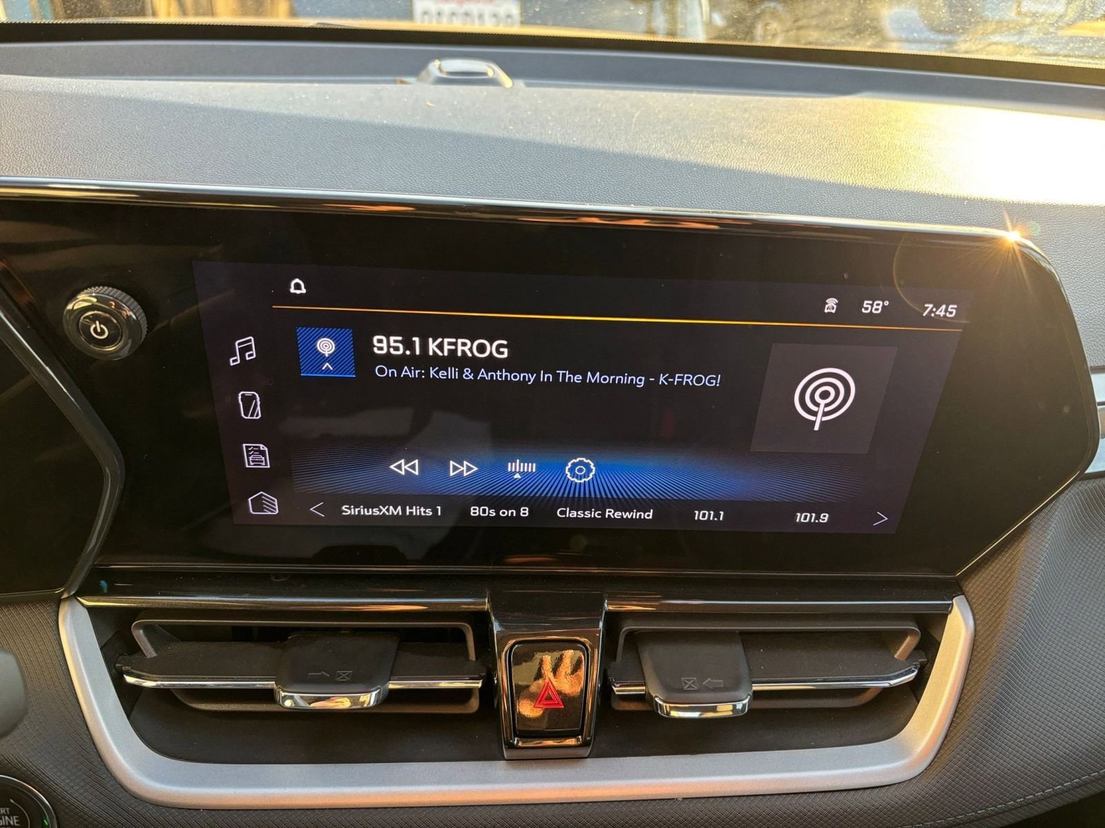 Thumbnail: 2025 Chevrolet TrailBlazer - 21