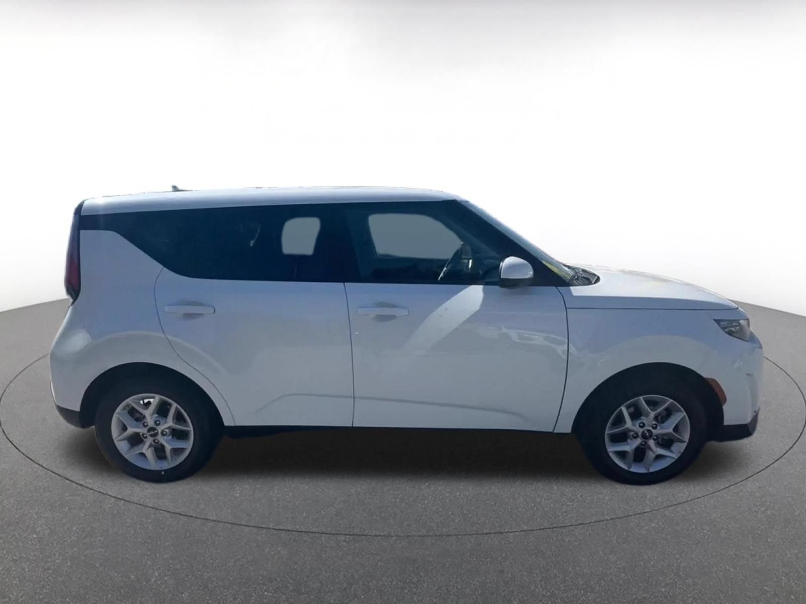 Thumbnail: 2025 Kia Soul - 16