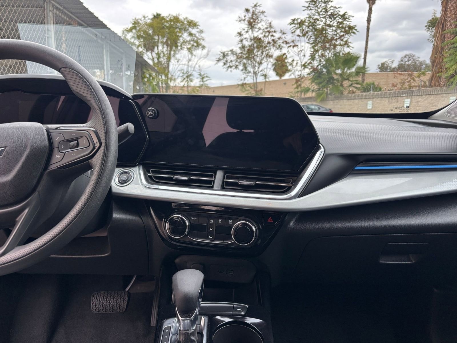 Thumbnail: 2025 Chevrolet Trax - 18