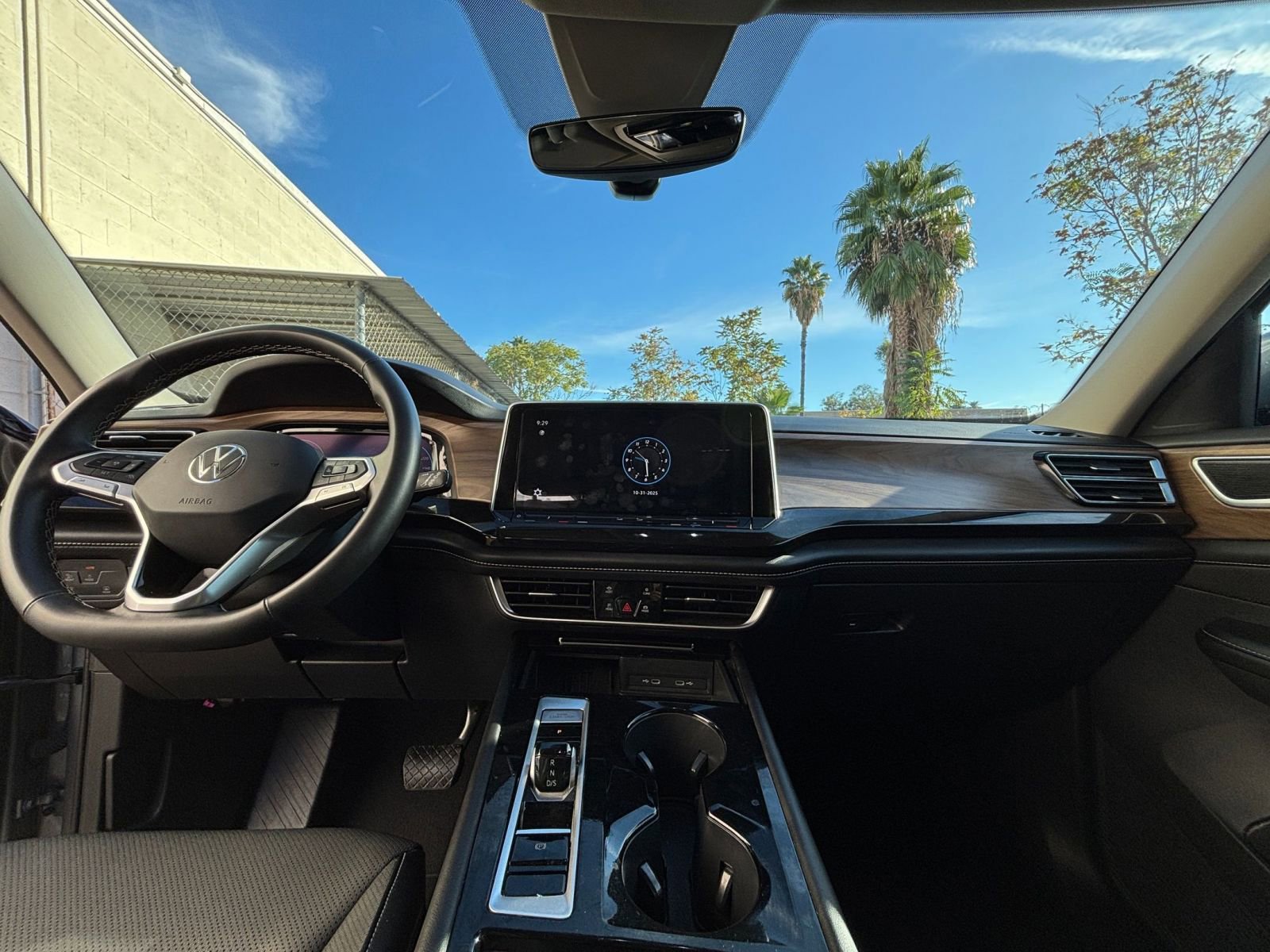 Thumbnail: 2025 Volkswagen Atlas - 34