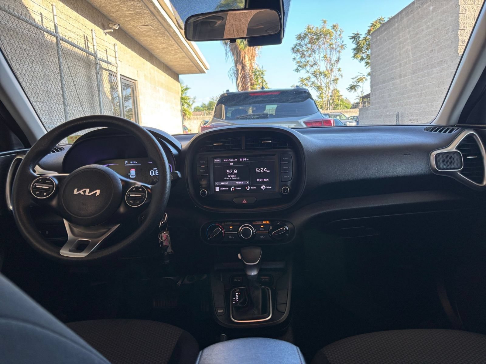 Thumbnail: 2025 Kia Soul - 30