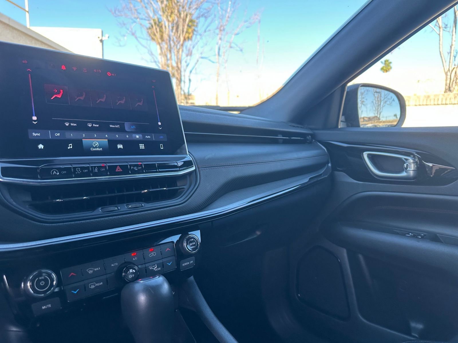 Thumbnail: 2025 Jeep Compass - 34