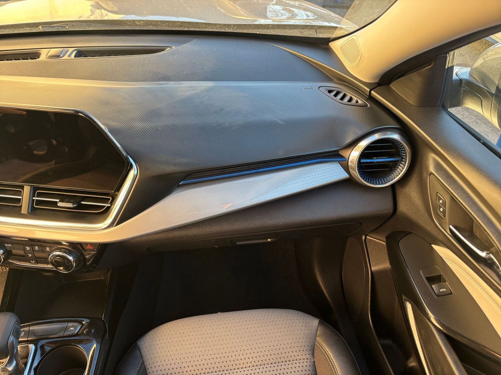 Thumbnail: 2025 Chevrolet Trax - 35