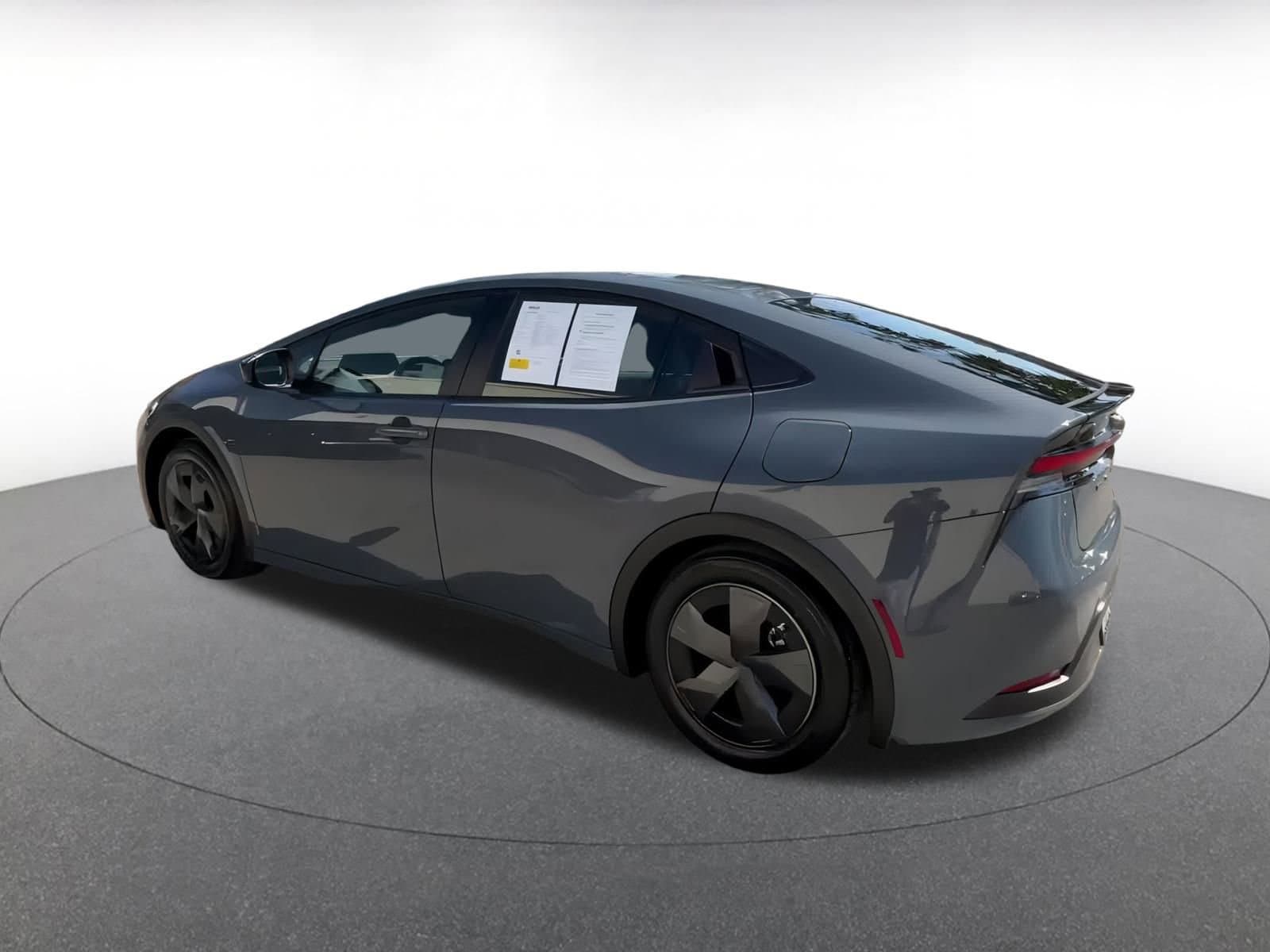 Thumbnail: 2025 Toyota Prius - 10