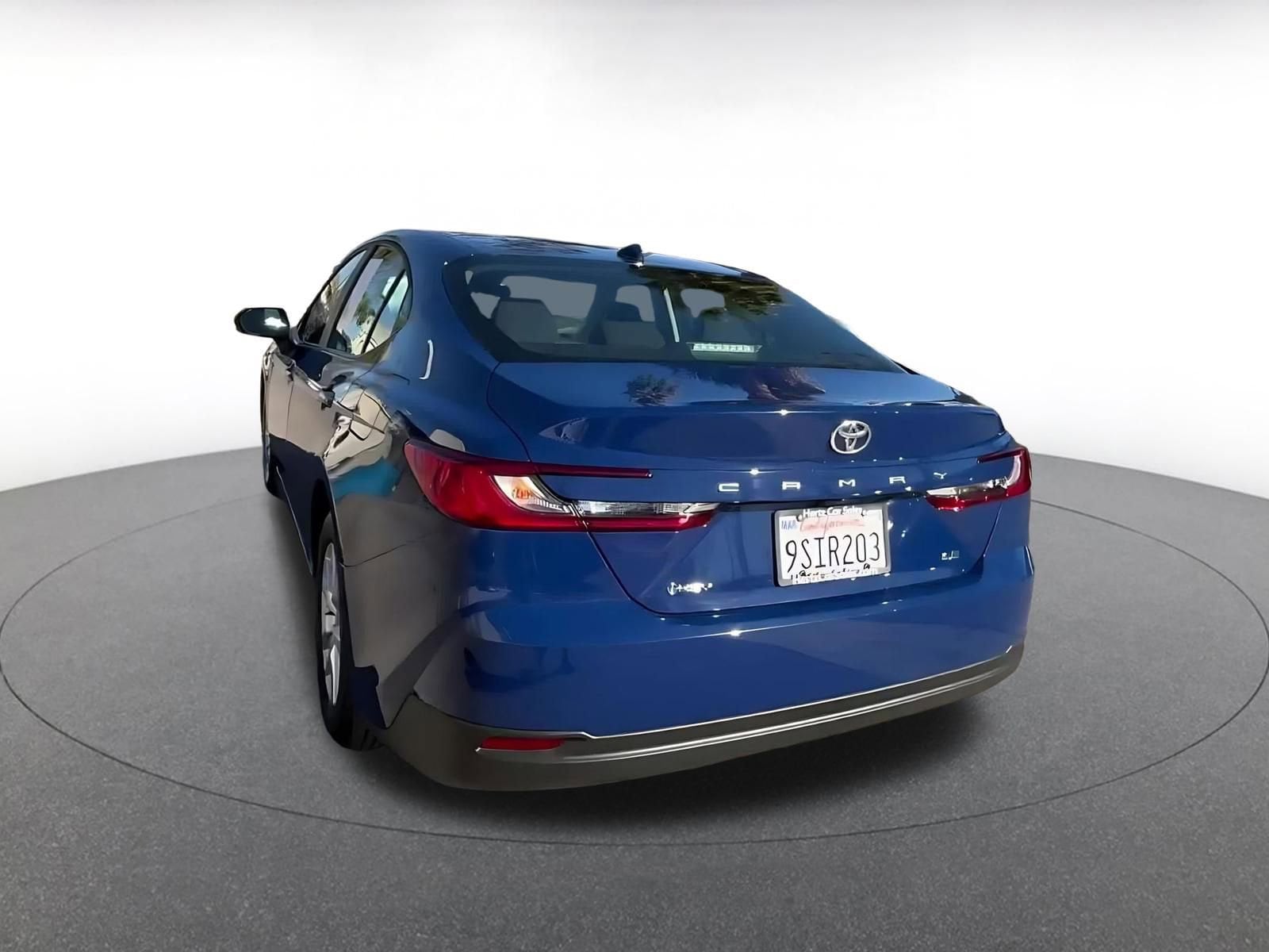 Thumbnail: 2025 Toyota Camry - 11