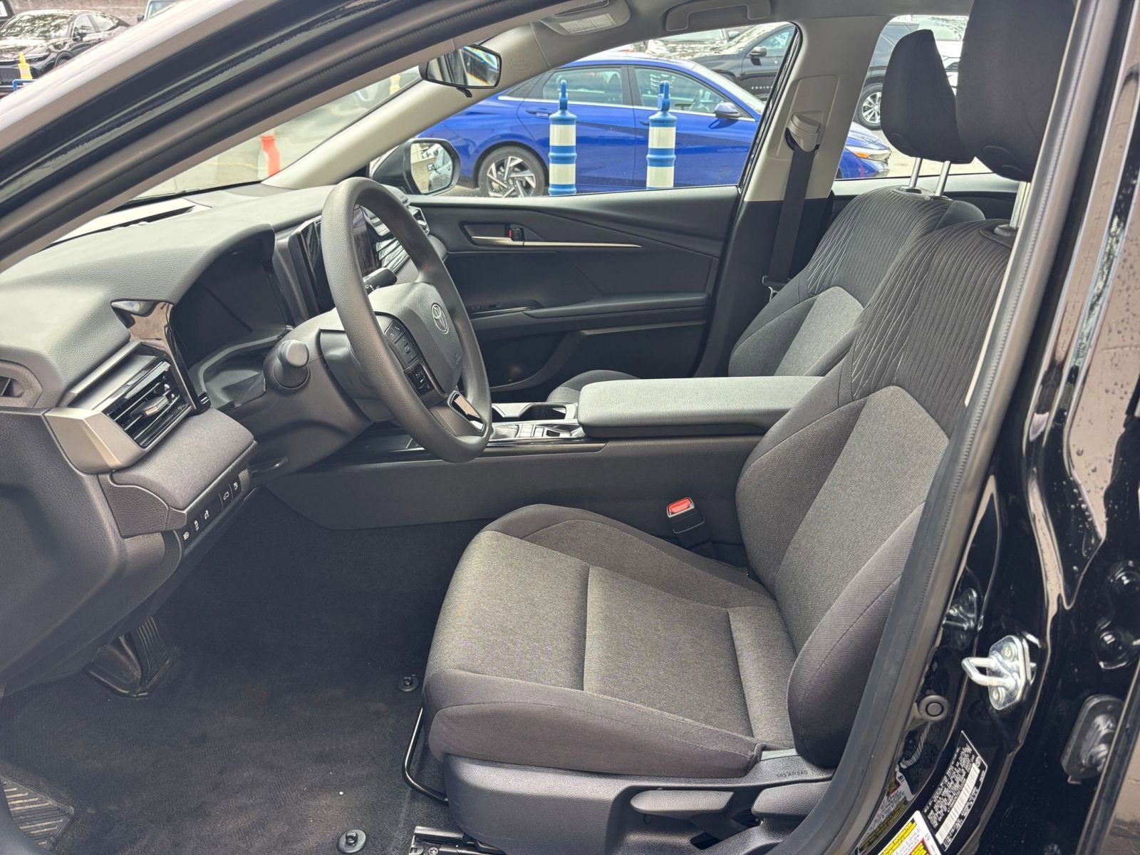 Thumbnail: 2025 Toyota Camry - 27