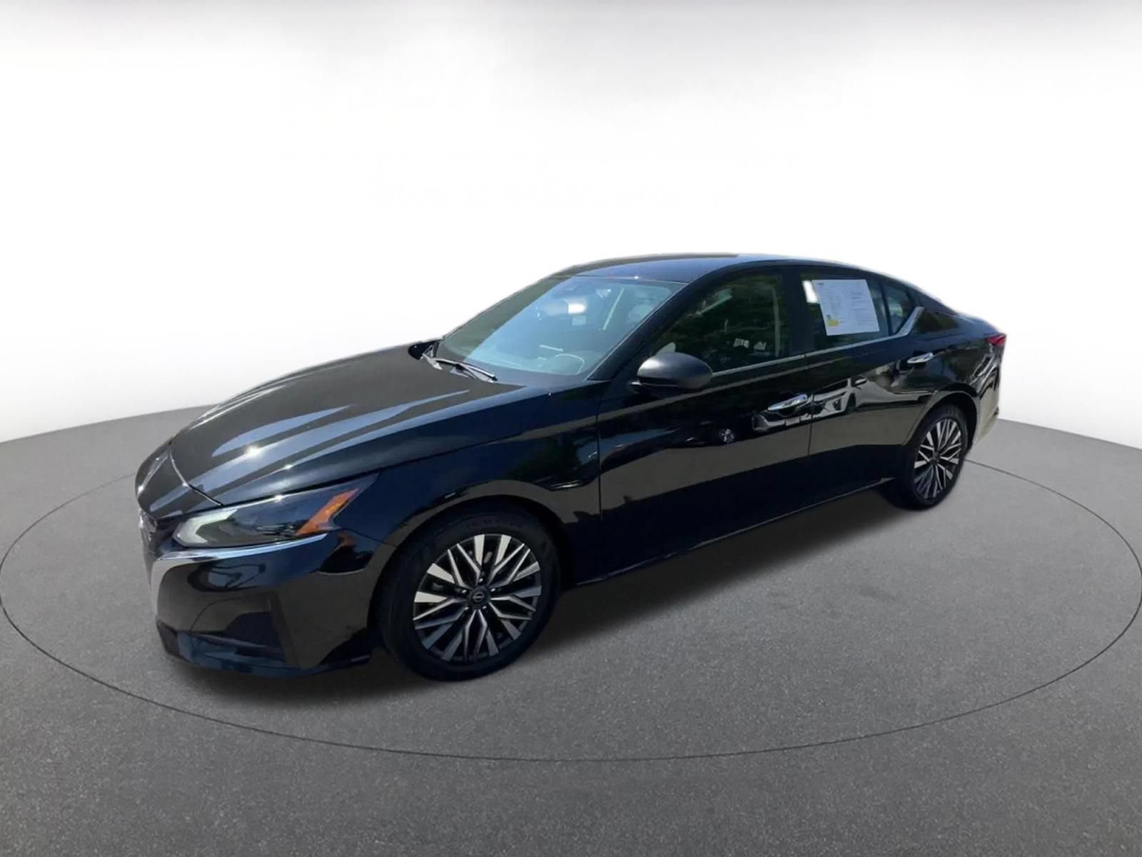 Thumbnail: 2025 Nissan Altima - 6