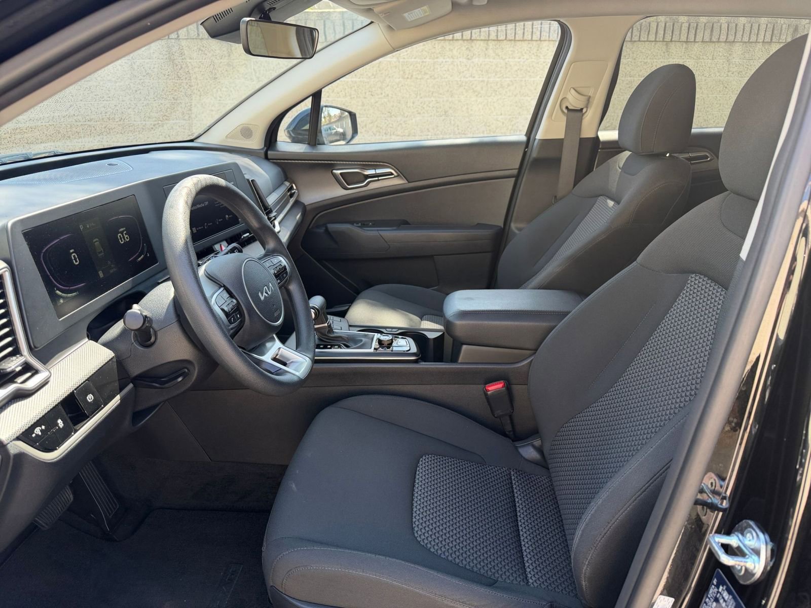 Thumbnail: 2025 Kia Sportage - 25