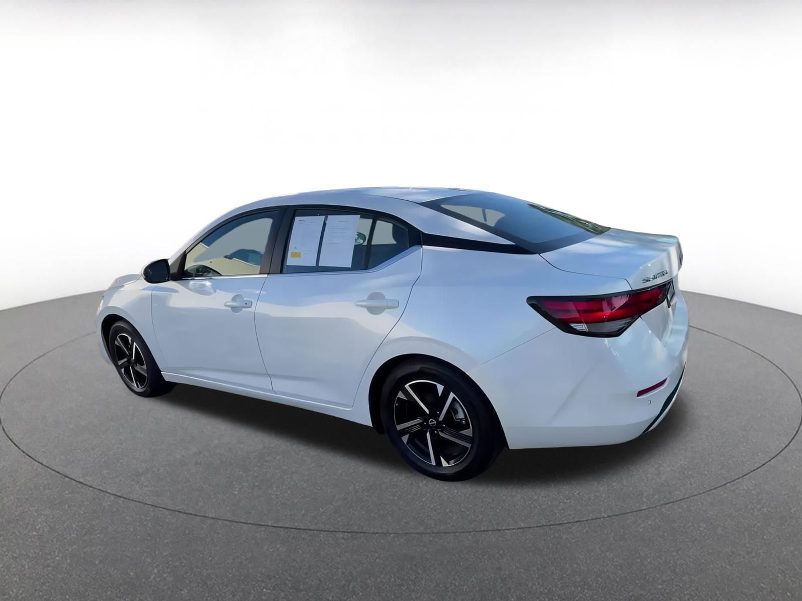 Thumbnail: 2024 Nissan Sentra - 10