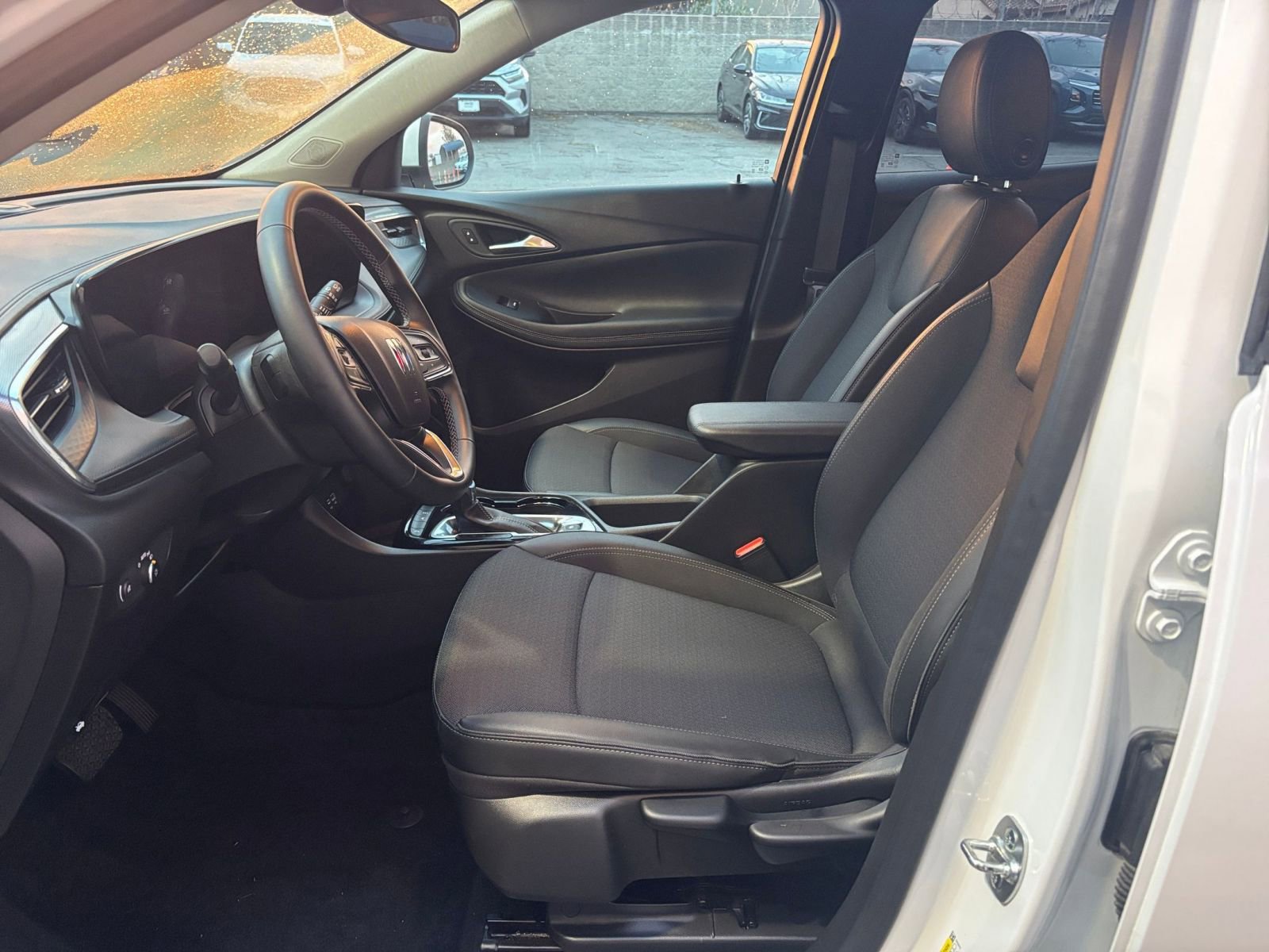 Thumbnail: 2025 Buick Encore GX - 27