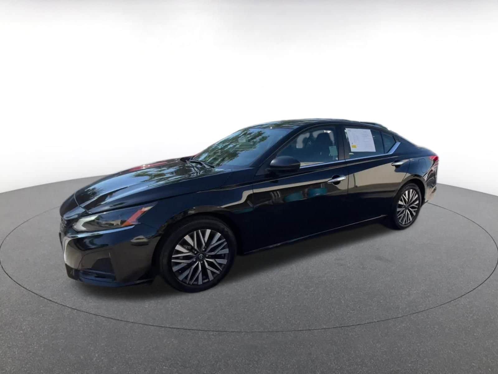 Thumbnail: 2024 Nissan Altima - 8