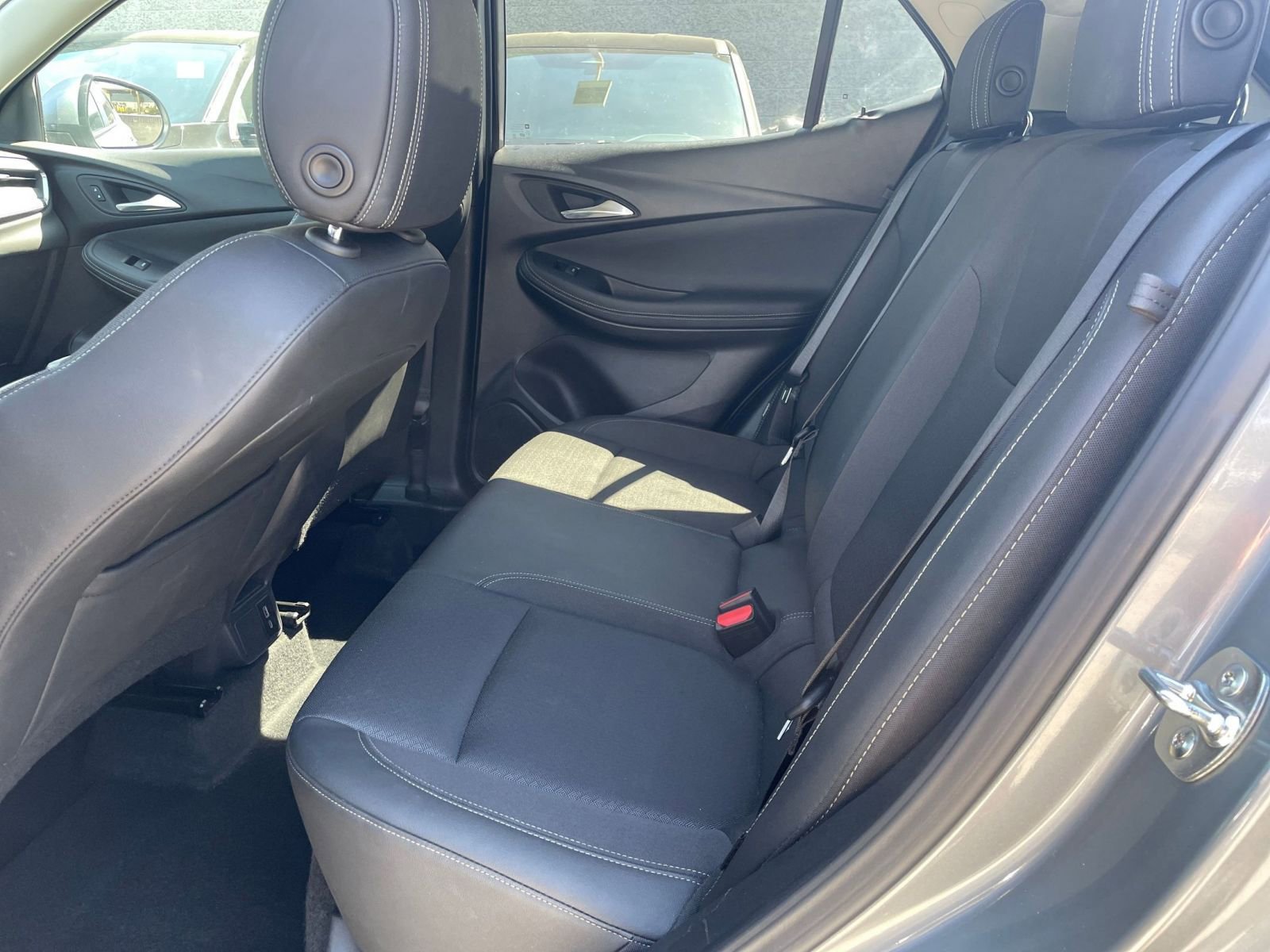 Thumbnail: 2025 Buick Encore GX - 25