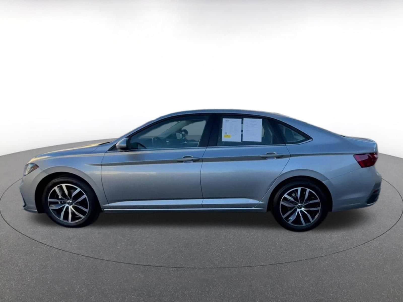 Thumbnail: 2025 Volkswagen Jetta - 9