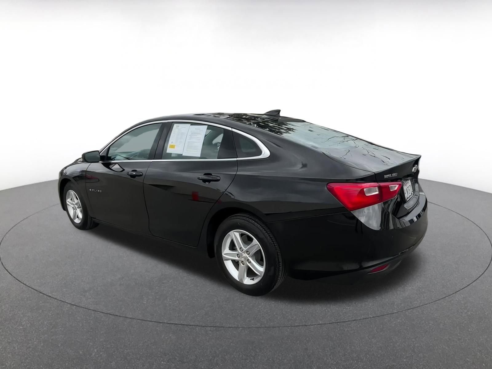 Thumbnail: 2024 Chevrolet Malibu - 10