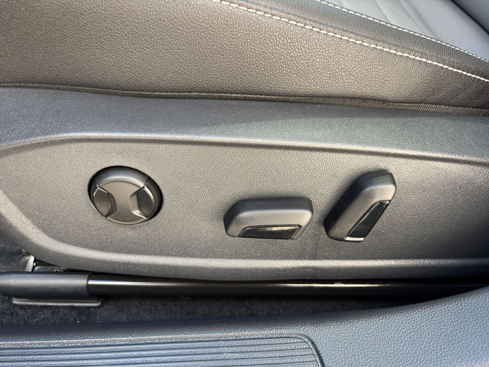 Thumbnail: 2025 Volkswagen Jetta - 23