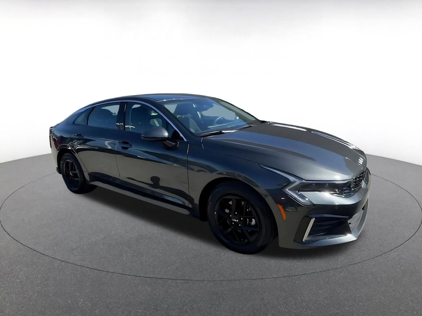 Thumbnail: 2025 Kia K5 - 2