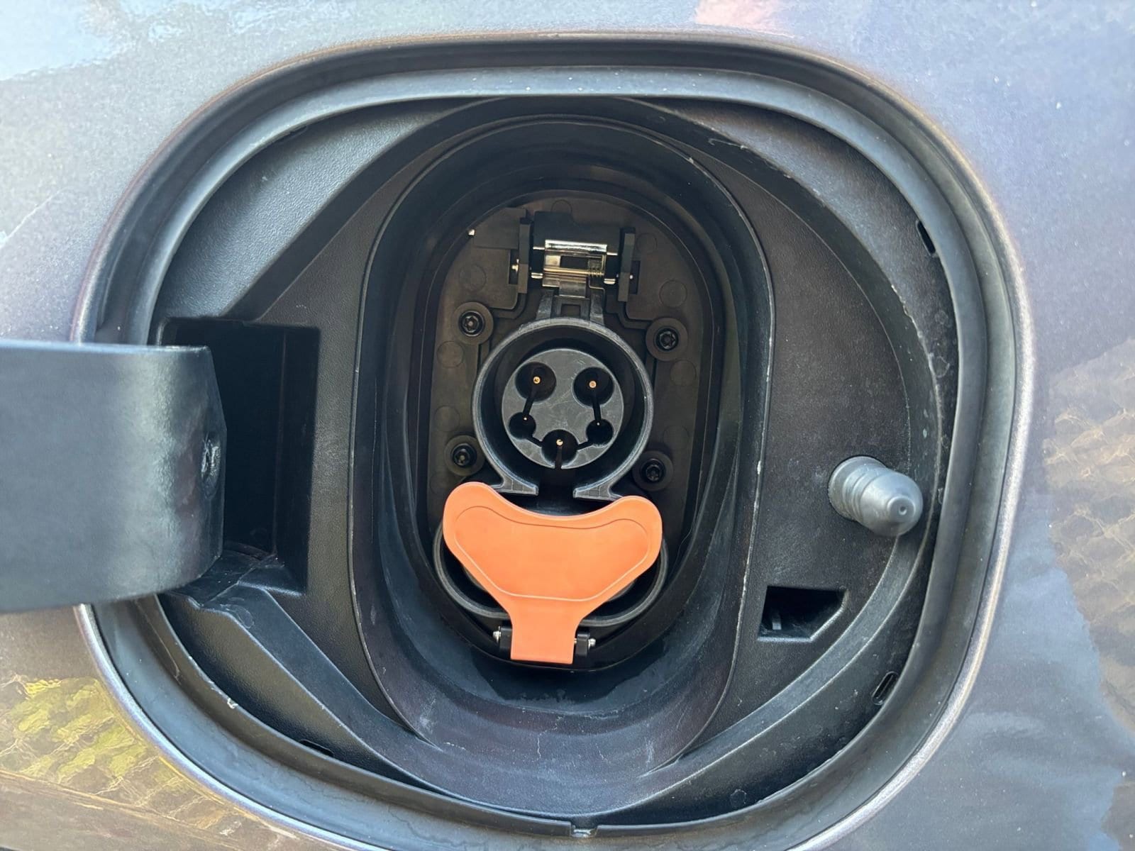 Thumbnail: 2023 Chevrolet Bolt EV - 23