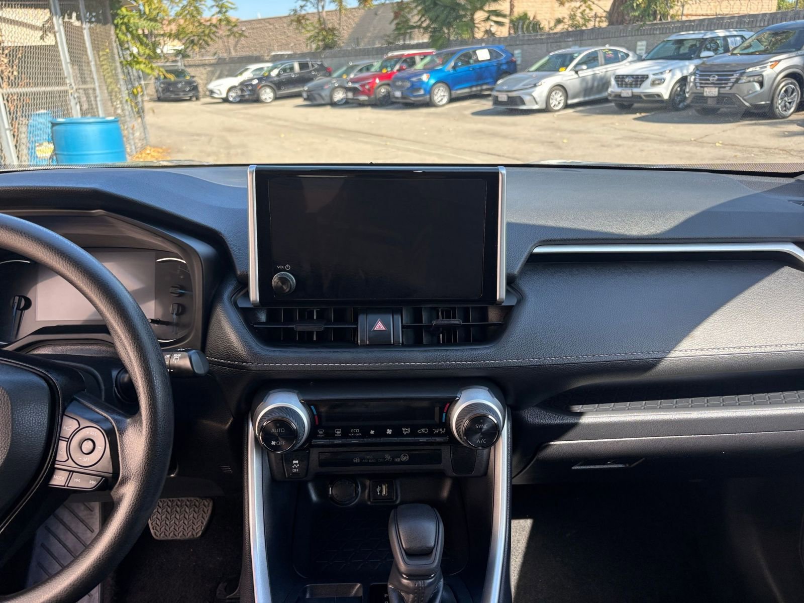 Thumbnail: 2025 Toyota RAV4 - 18