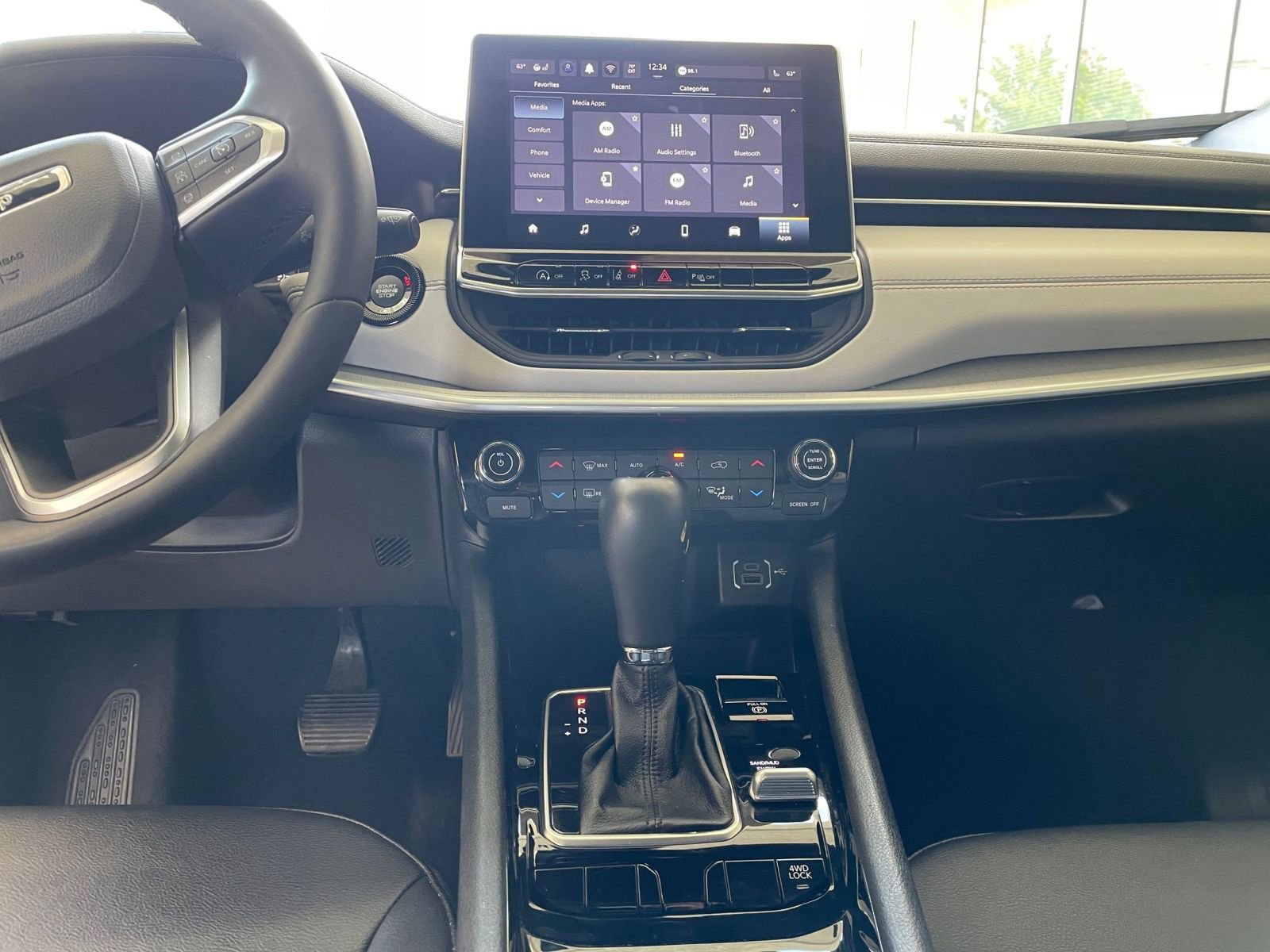 Thumbnail: 2025 Jeep Compass - 17