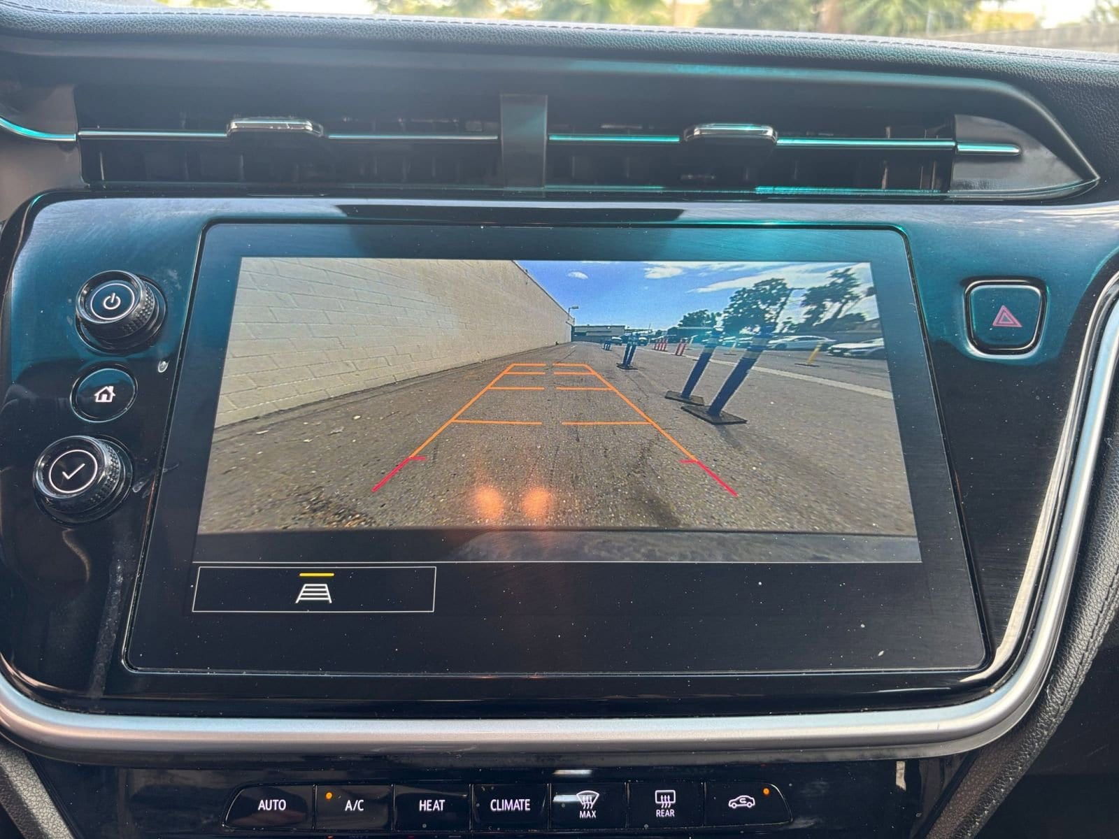 Thumbnail: 2023 Chevrolet Bolt EV - 17