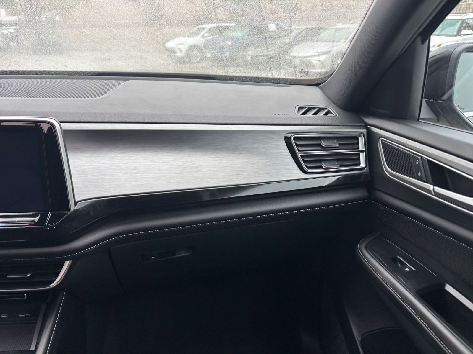 Thumbnail: 2025 Volkswagen Atlas - 35