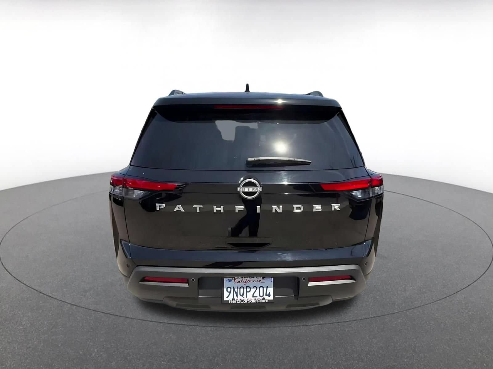 Thumbnail: 2025 Nissan Pathfinder - 10