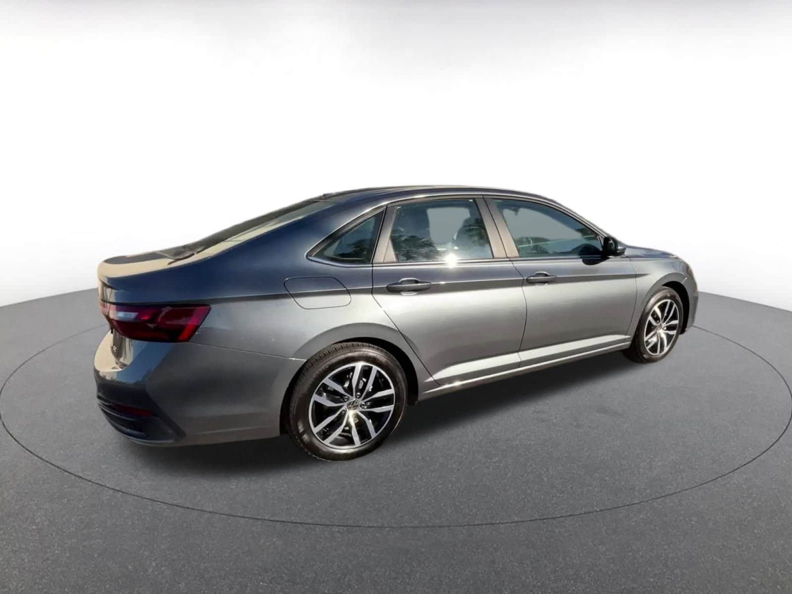 Thumbnail: 2025 Volkswagen Jetta - 15