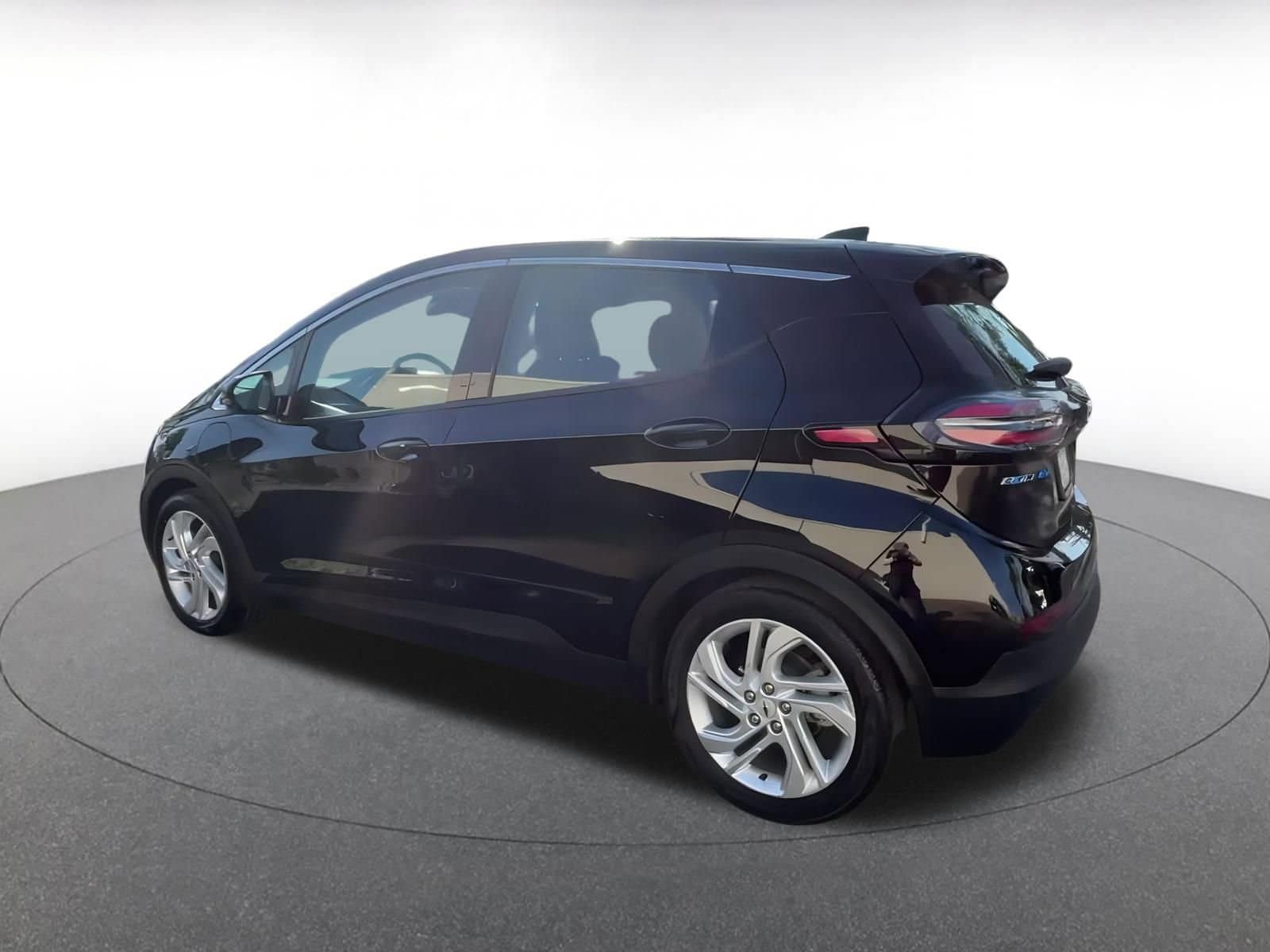 Thumbnail: 2023 Chevrolet Bolt EV - 10