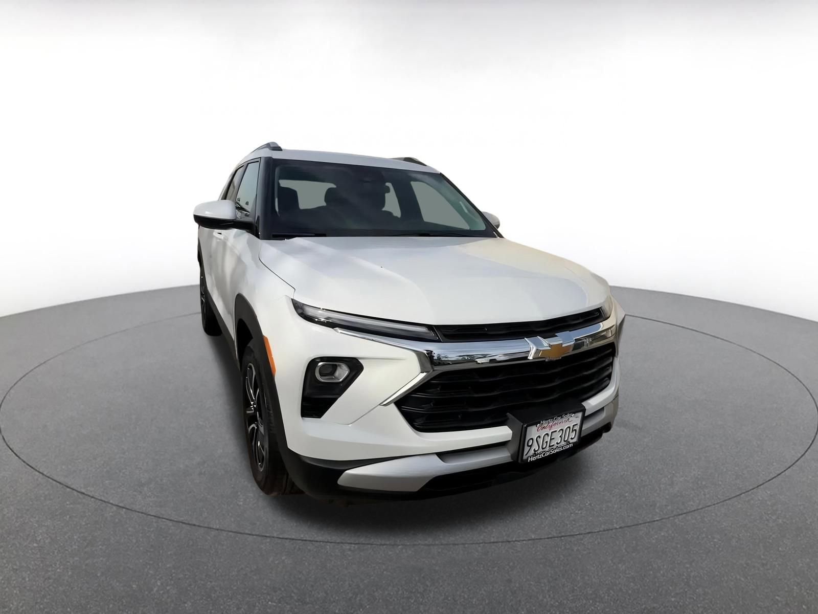 Thumbnail: 2025 Chevrolet TrailBlazer - 3