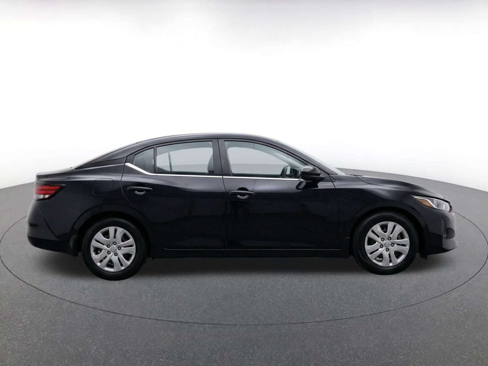 Thumbnail: 2025 Nissan Sentra - 10