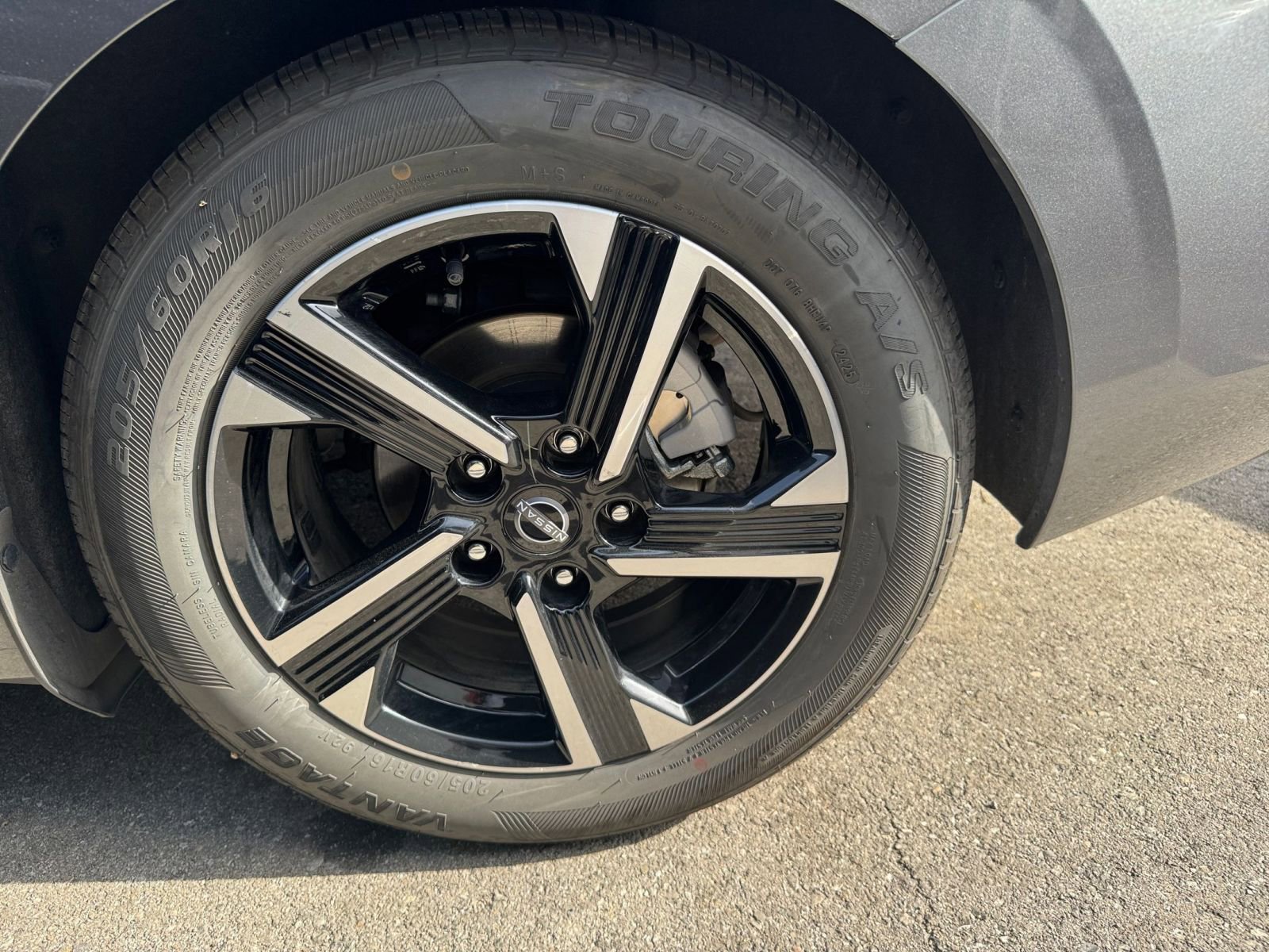 Thumbnail: 2025 Nissan Sentra - 28