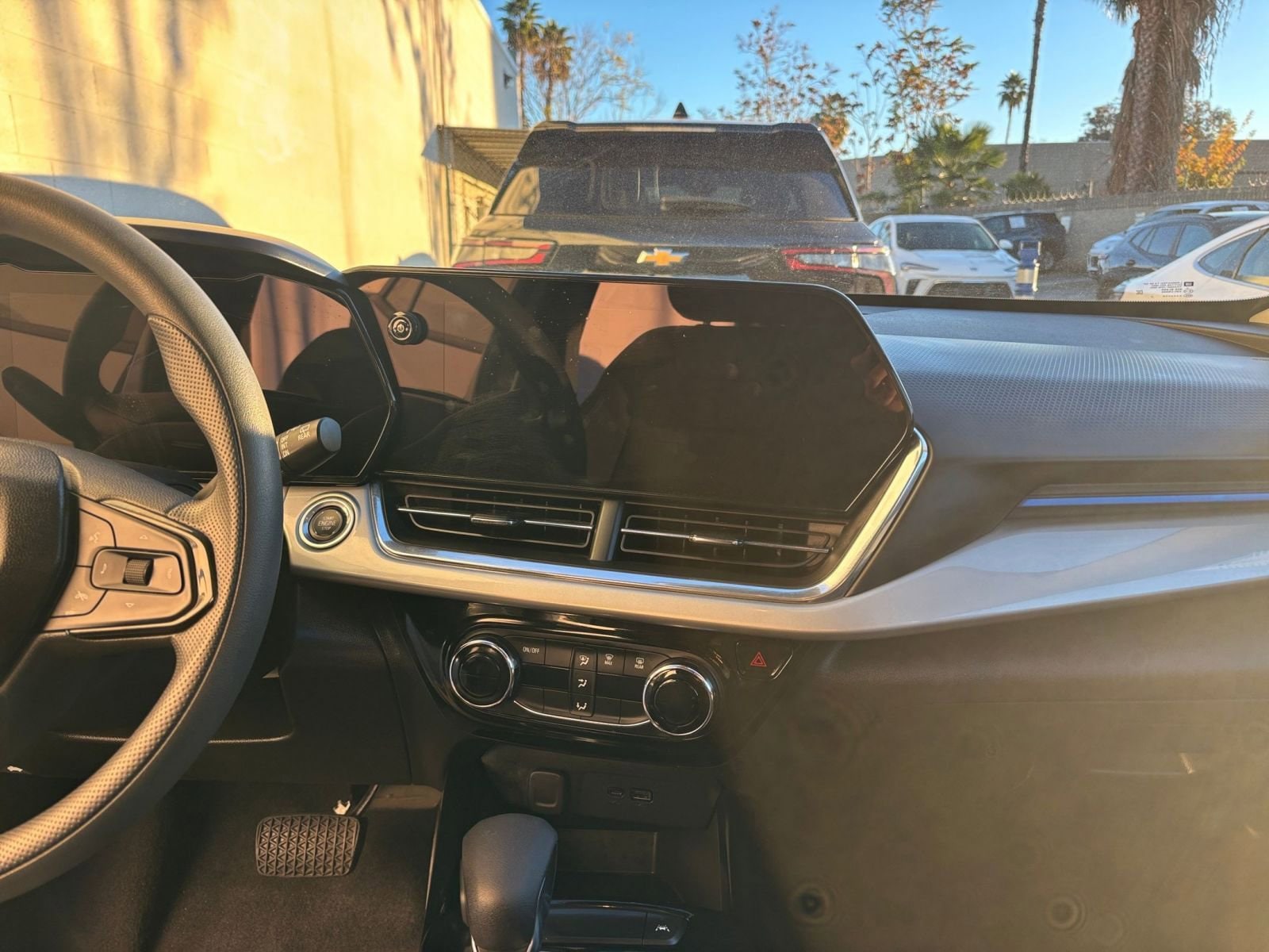 Thumbnail: 2025 Chevrolet Trax - 18