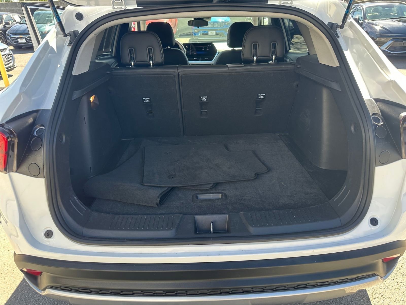 Thumbnail: 2025 Chevrolet Trax - 30