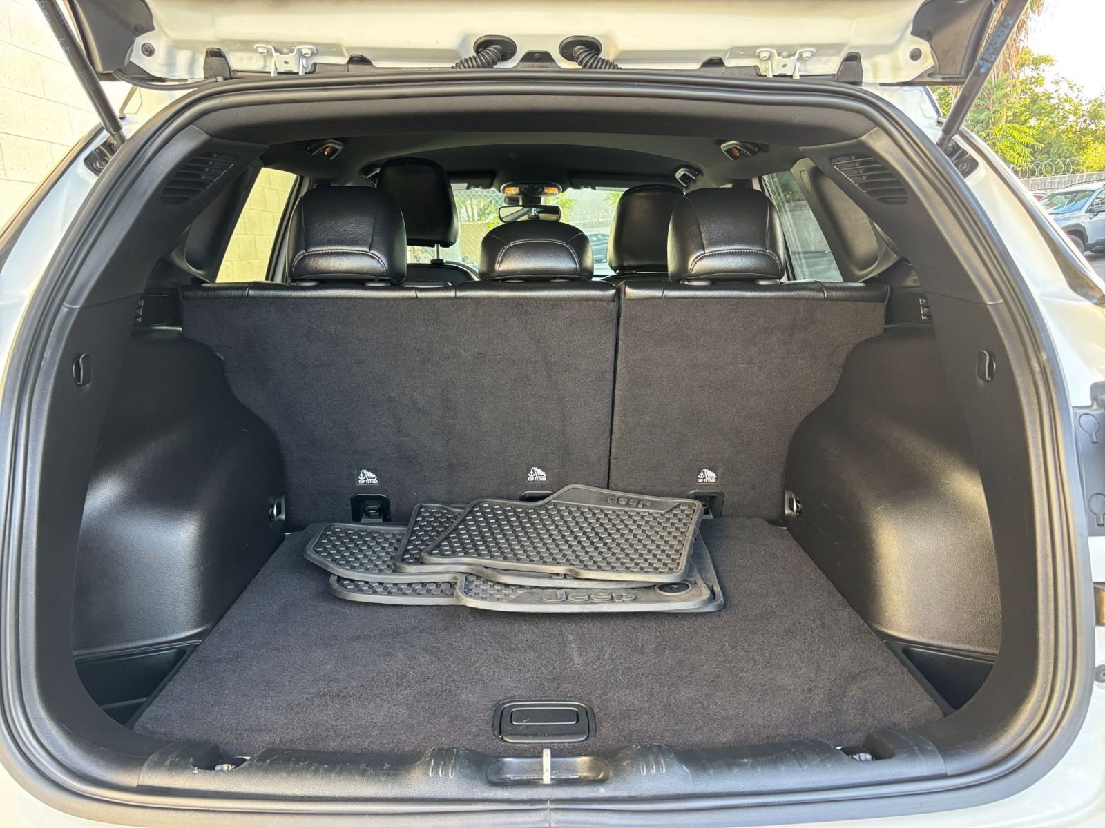 Thumbnail: 2025 Jeep Compass - 31