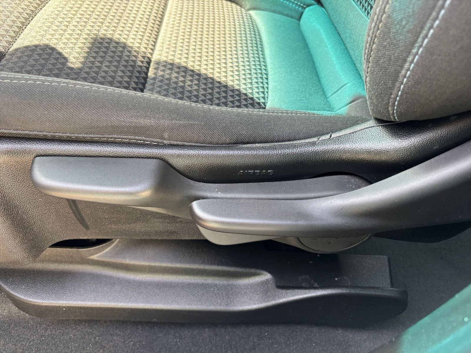 Thumbnail: 2023 Chevrolet Bolt EV - 28