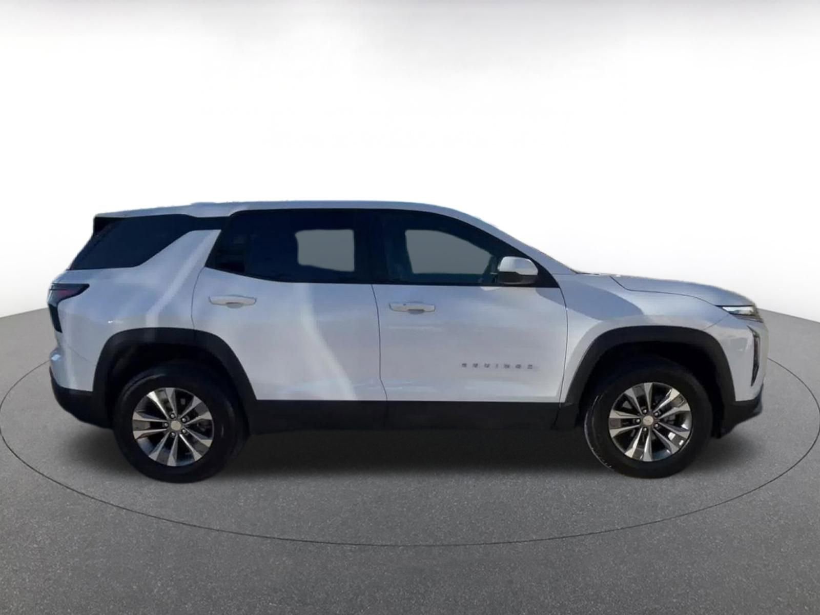 Thumbnail: 2025 Chevrolet Equinox - 16