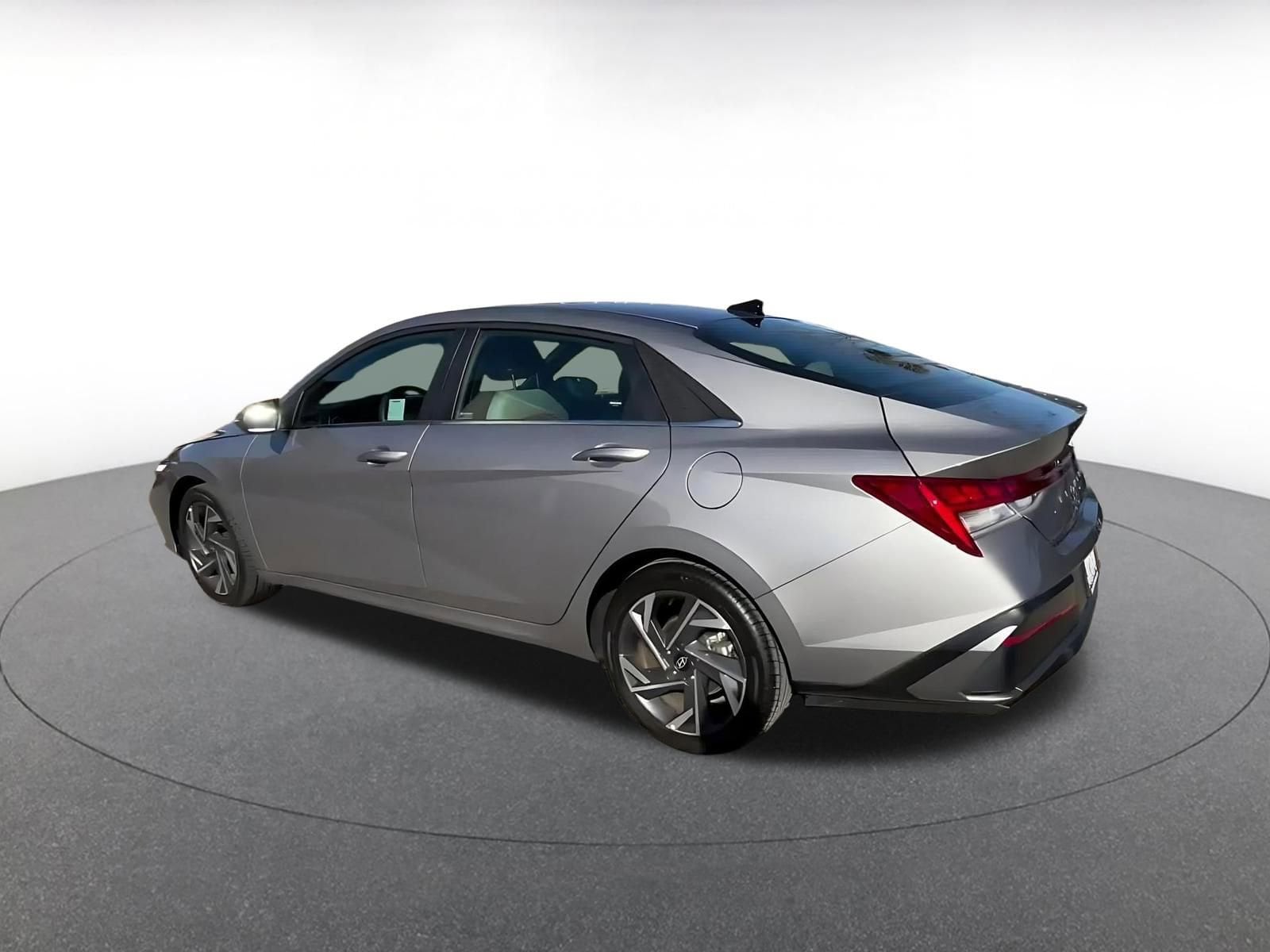 Thumbnail: 2025 Hyundai Elantra - 10