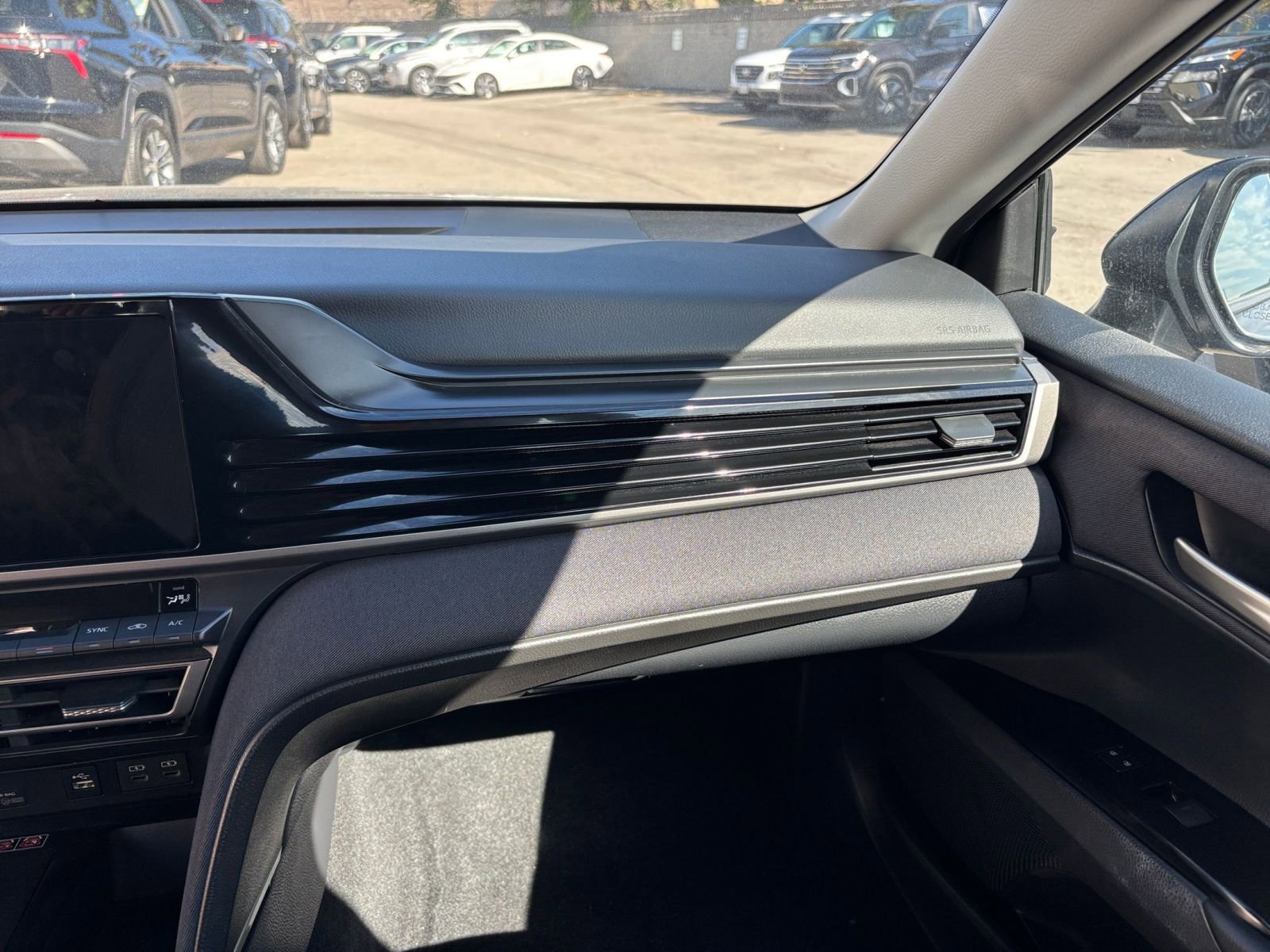 Thumbnail: 2025 Toyota Camry - 35