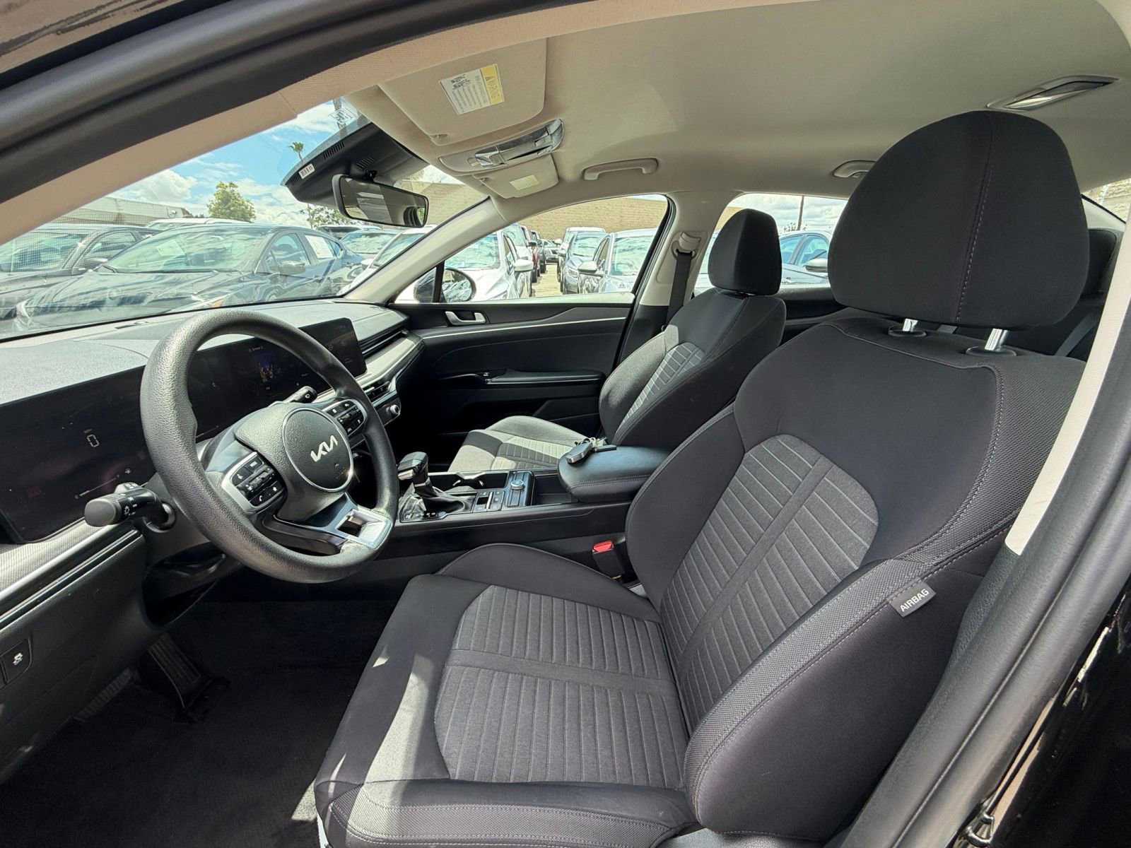 Thumbnail: 2025 Kia K5 - 25