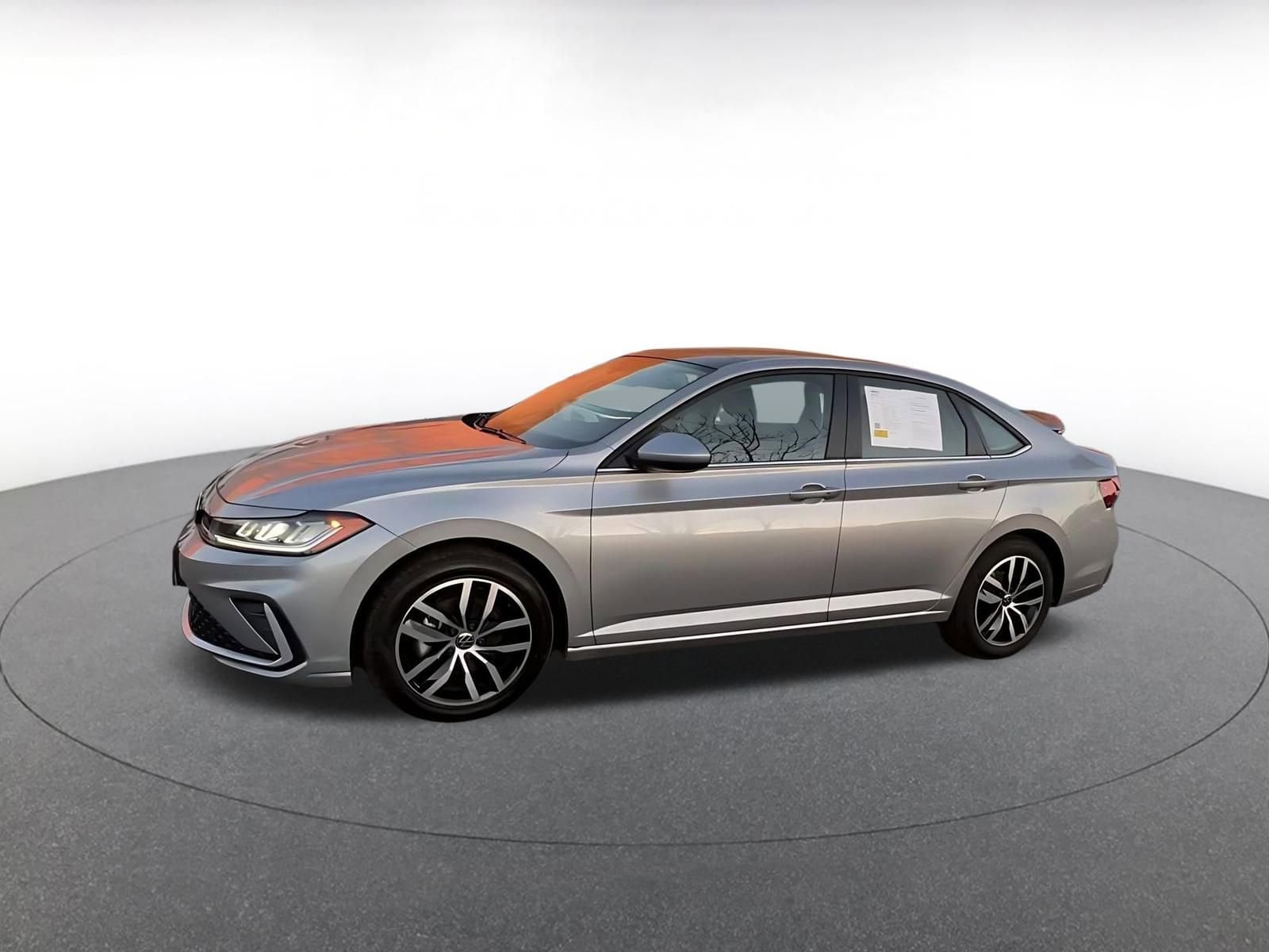 Thumbnail: 2025 Volkswagen Jetta - 8