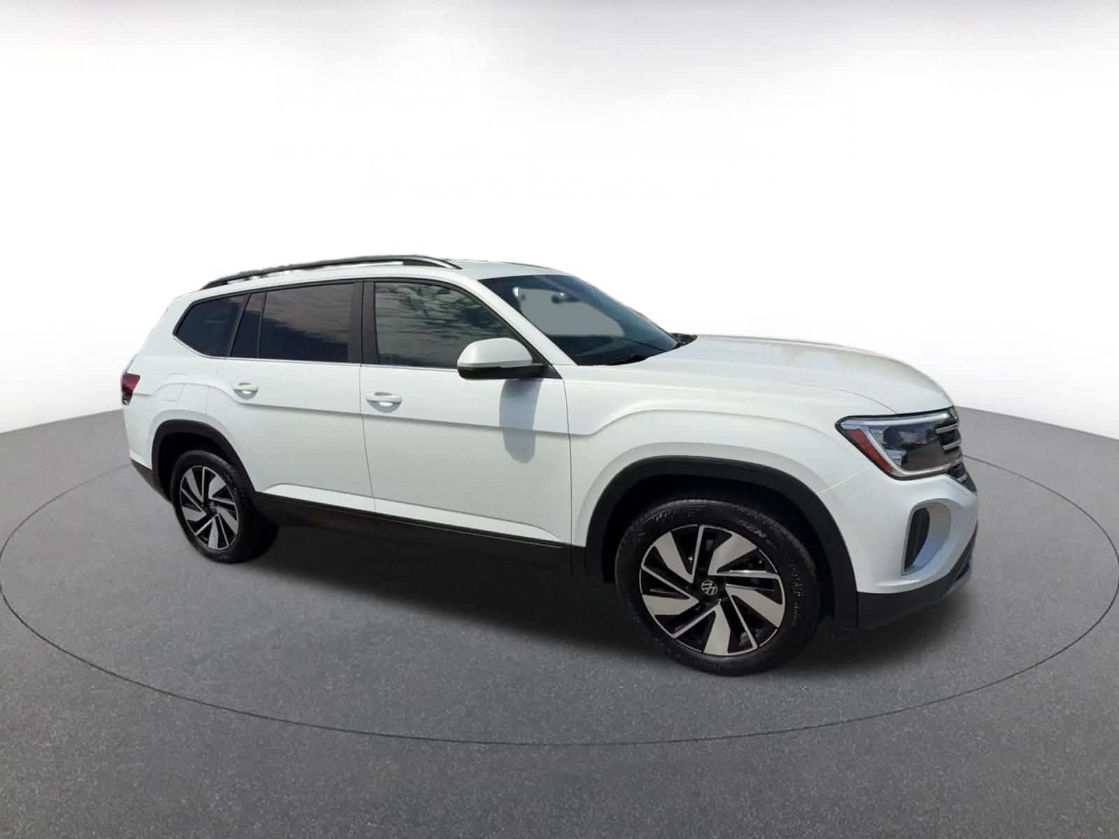 Thumbnail: 2026 Volkswagen Atlas - 2