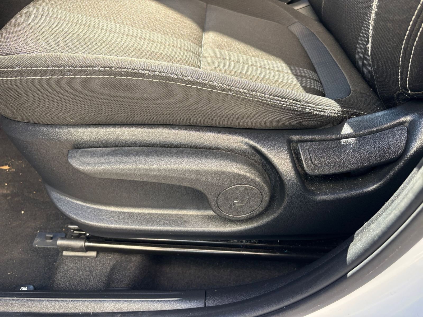 Thumbnail: 2025 Hyundai Venue - 23