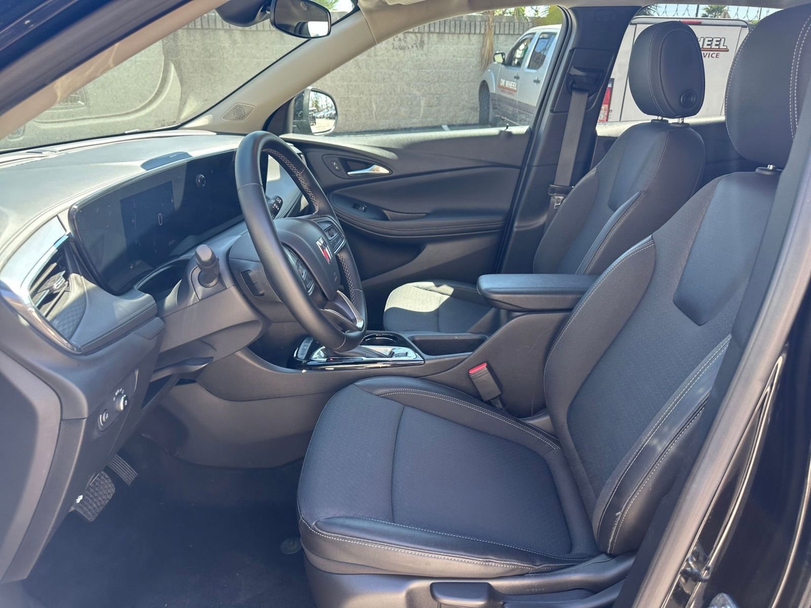 Thumbnail: 2025 Buick Encore GX - 25