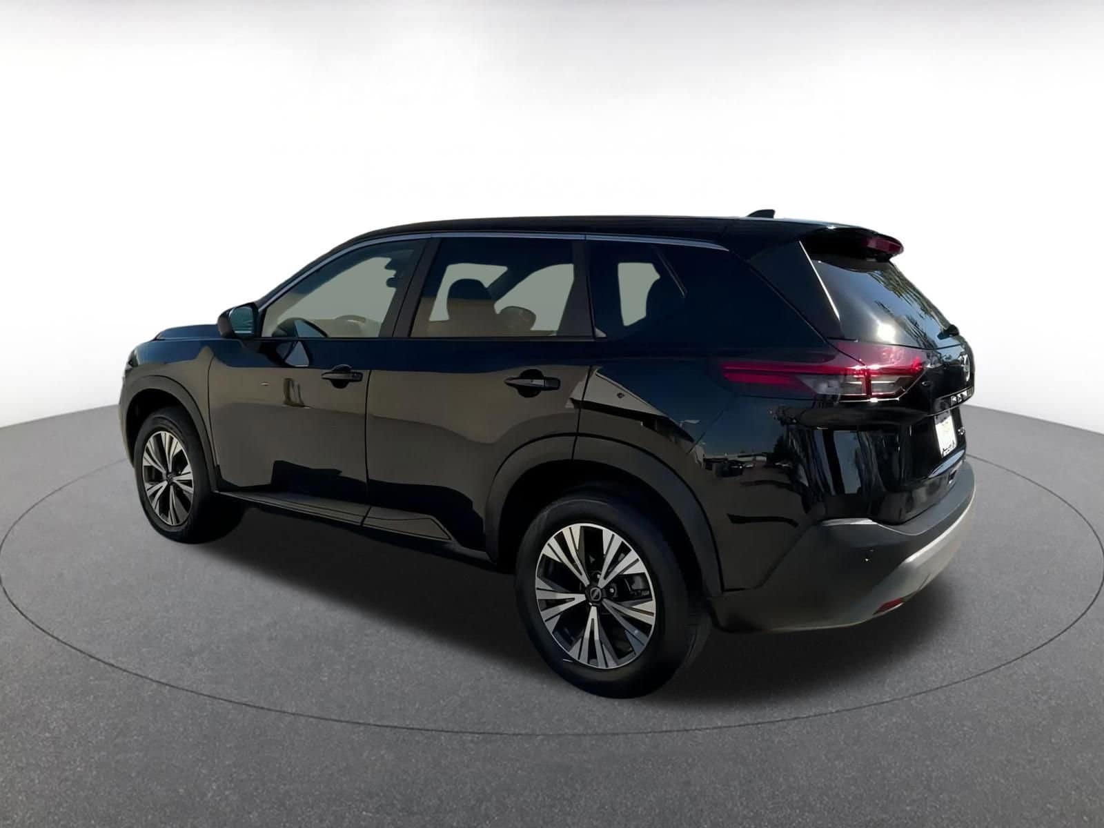 2023 Nissan Rogue SV 13