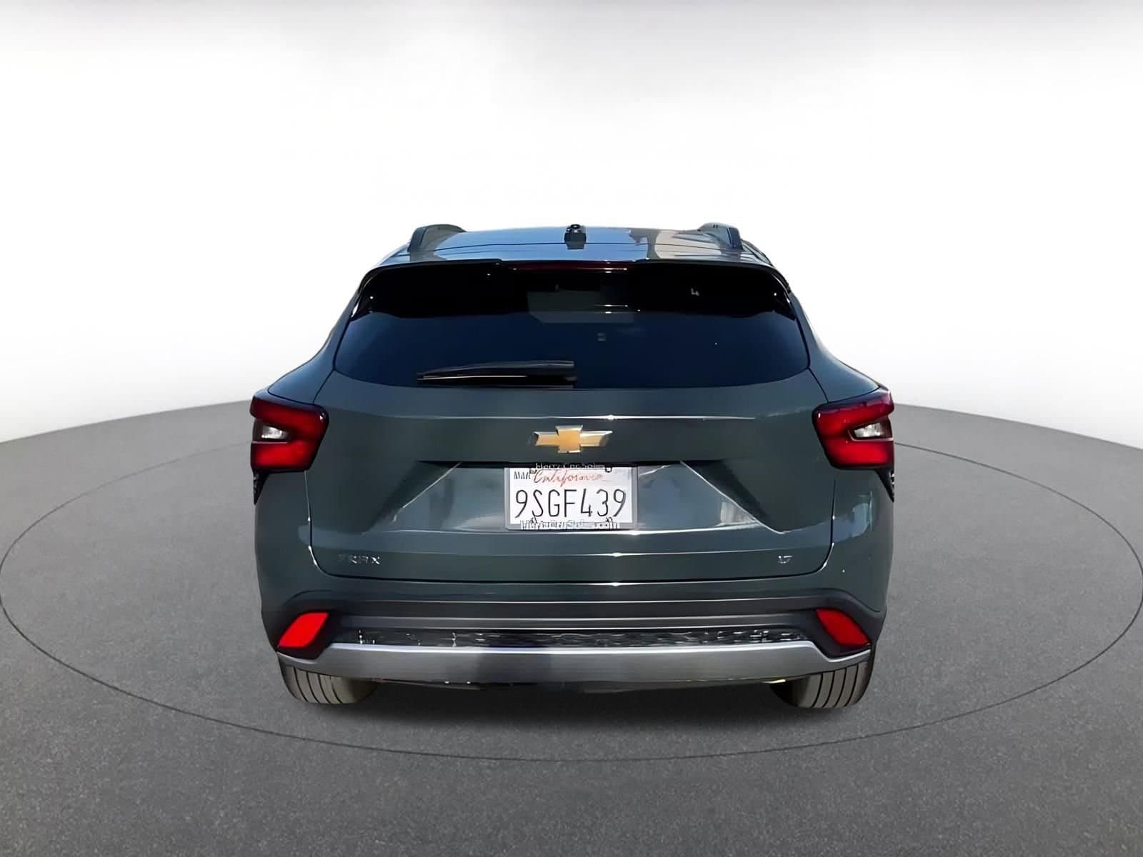 Thumbnail: 2025 Chevrolet Trax - 12