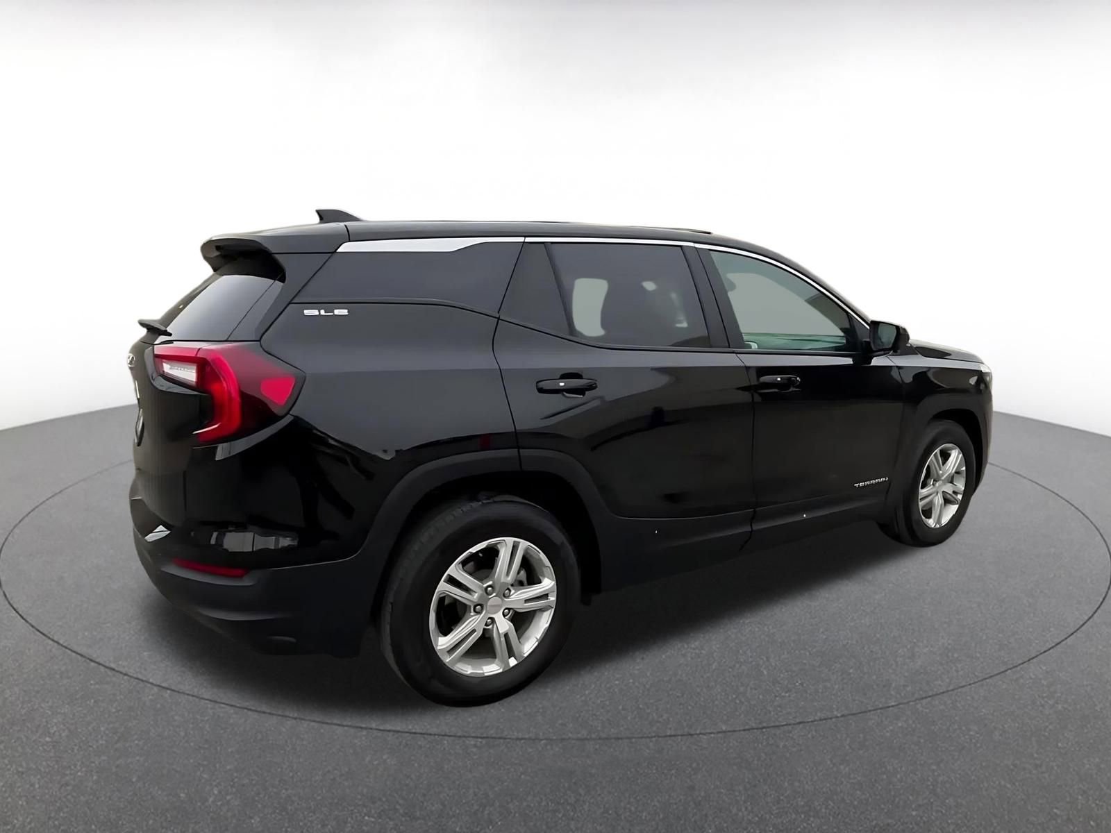 Thumbnail: 2024 GMC Terrain - 15