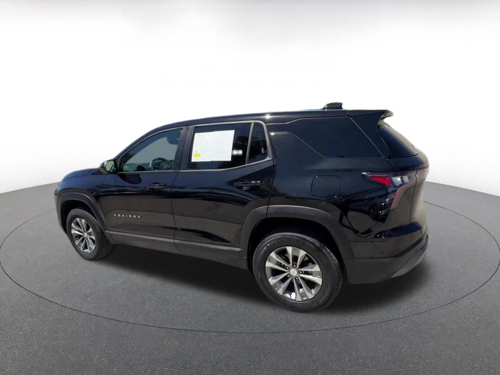Thumbnail: 2025 Chevrolet Equinox - 10