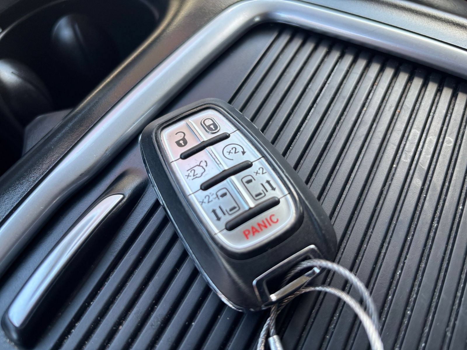Thumbnail: 2023 Chrysler Pacifica - 26