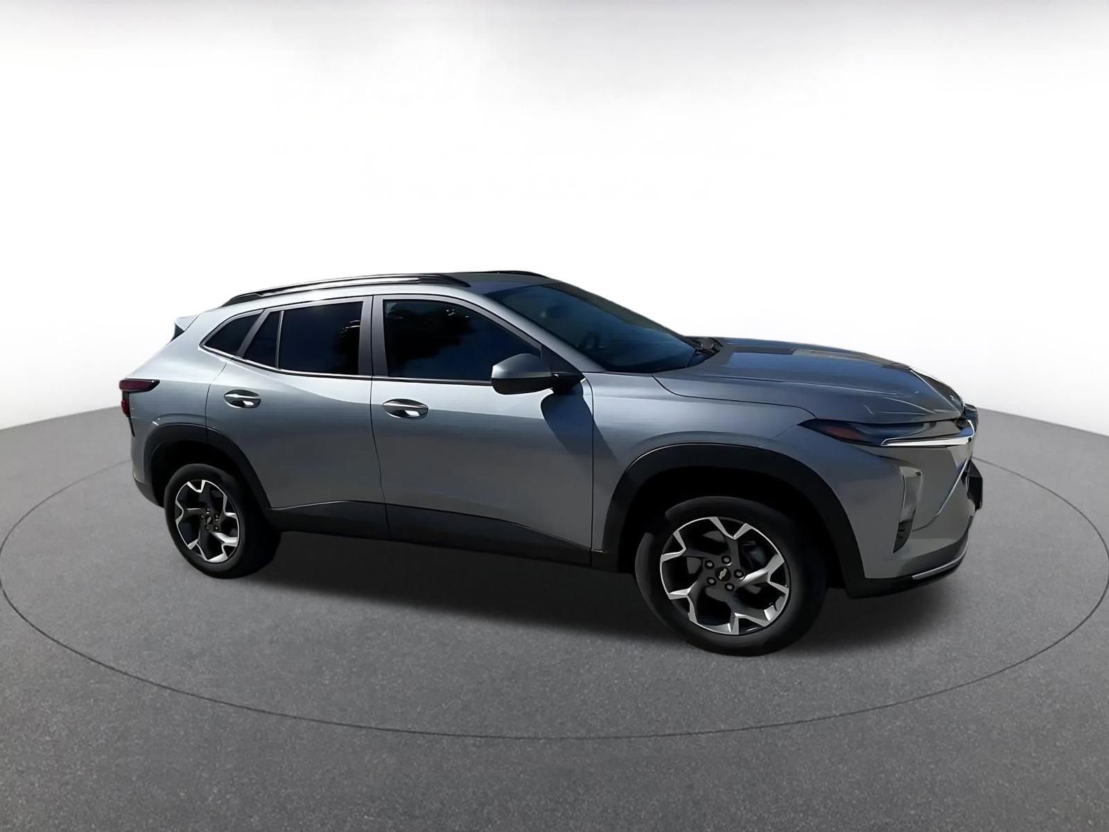 Thumbnail: 2025 Chevrolet Trax - 2